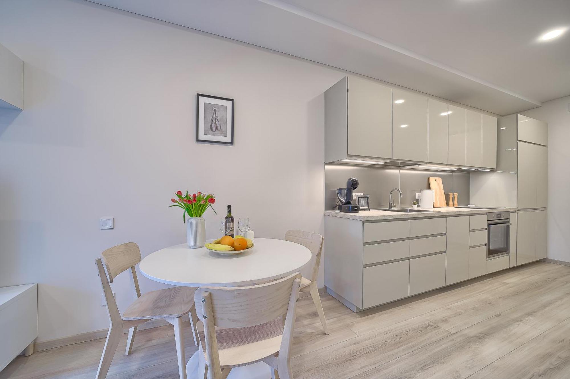 Business-Class Apartments 2 X Free Parking X Self Check In 24X7 빌뉴스 외부 사진